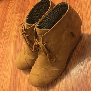 Tan Wedge Shoes